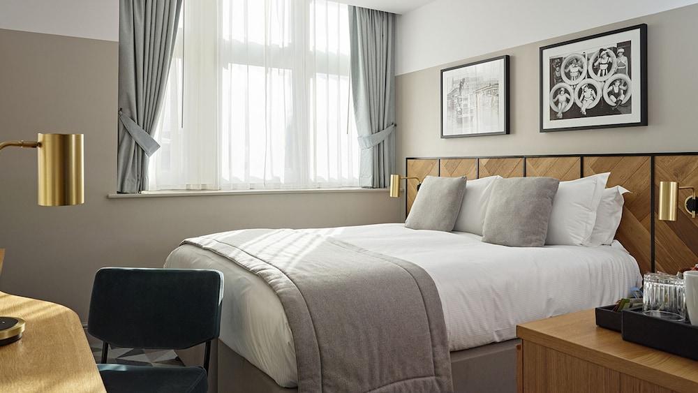Victory House Leicester Square Лондон Екстер'єр фото